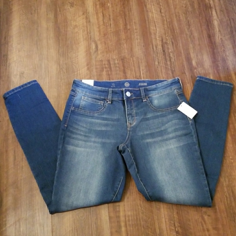 SO low rise jeggings